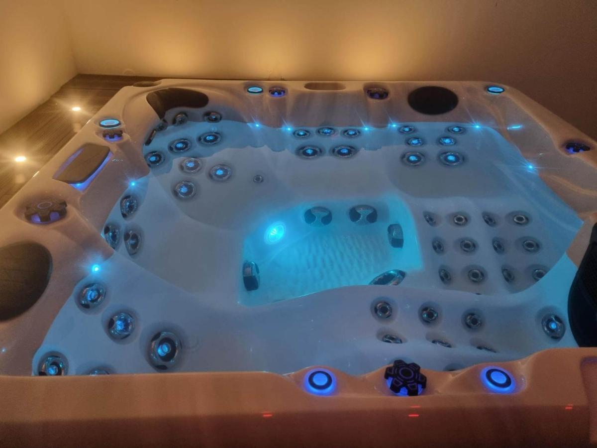 Villa Avec Piscine, Jacuzzi Et Vue Imprenable ! Herry Eksteriør billede